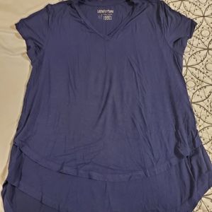 Latched mama nursing tee